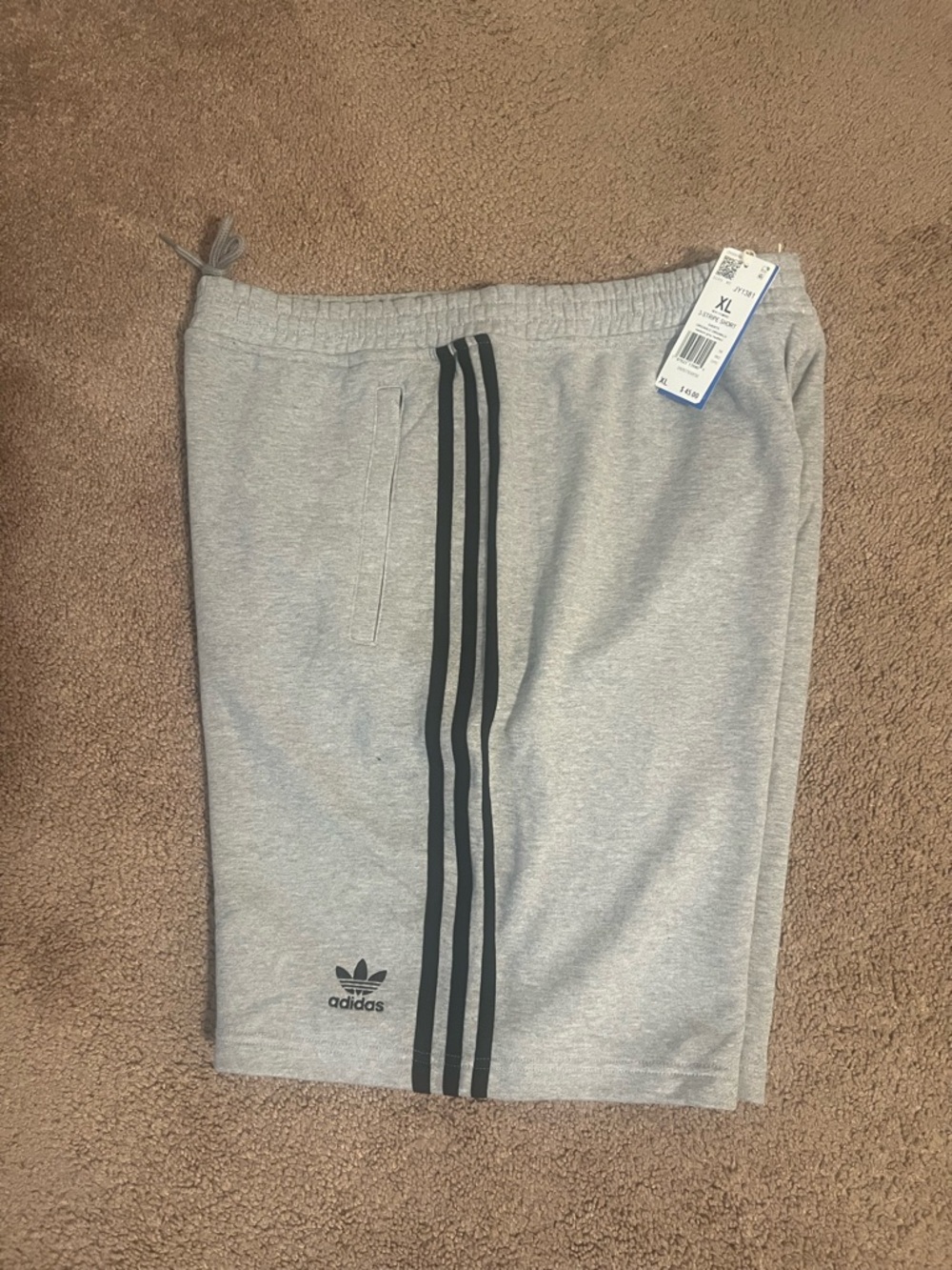NWT $45 Adidas Originals shorts sz x large